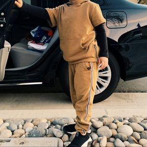 Sweatsuit, EUC, no flaws